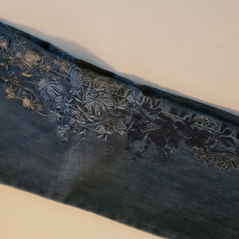 Lisette L Montreal embroidered beaded jeans - Picture 5 of 6